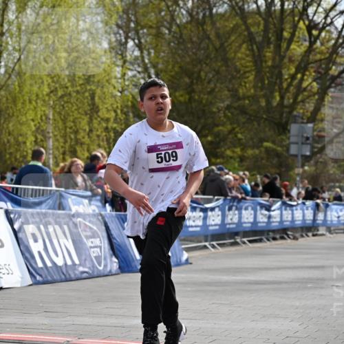 12.04.2026 - 45. Internationalen Wilhelmsburger Insellauf J. Mangold http://msf.ph/oto/9524785 12.04.2026 14:53:05 Ziel 1040, 509 meine-sportfotos.de