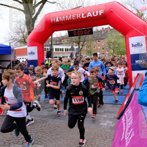 19.04.2026 - Hammer Lauf Tim E. http://msf.ph/oto/9525362 19.04.2026 09:20:30 Ziel 393, 394, 447, 448, 456, 458, 462, 496, 497, 517, 586, 587, 591, 594, 595, 598, 640, 644, 694, 700, 708, 722, 769, 771, 787, 788, 840, 841, 874, 875, 897, 900, 904, 925, 926, 927, 961, 962, 965, 1014, 1024, 1039, 1040, 1052, 1055, 1058, 1060, 1065, 1078, 1086, 1087, 1139, 1155, 1156, 1172, 1173, 1191, 1192, 1195, 1197, 1199, 1213, 1222, 1223, 1237, 1238, 1240, 1241, 1242, 1245, 1257, 1272, 1287, 1306 meine-sportfotos.de
