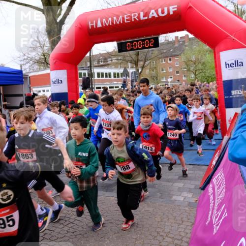19.04.2026 - Hammer Lauf Tim E. http://msf.ph/oto/9525365 19.04.2026 09:20:30 Ziel 393, 394, 447, 448, 456, 458, 462, 496, 497, 517, 586, 587, 591, 594, 595, 598, 640, 644, 694, 700, 708, 722, 769, 771, 787, 788, 840, 841, 874, 875, 897, 900, 904, 925, 926, 927, 961, 962, 965, 1014, 1024, 1039, 1040, 1052, 1055, 1058, 1060, 1065, 1078, 1086, 1087, 1139, 1155, 1156, 1172, 1173, 1191, 1192, 1195, 1197, 1199, 1213, 1222, 1223, 1237, 1238, 1240, 1241, 1242, 1245, 1257, 1272, 1287, 1306 meine-sportfotos.de