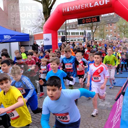 19.04.2026 - Hammer Lauf Tim E. http://msf.ph/oto/9525407 19.04.2026 09:20:35 Ziel 394, 419, 447, 456, 496, 497, 517, 550, 553, 569, 591, 594, 595, 598, 633, 644, 694, 708, 722, 787, 818, 840, 841, 884, 893, 899, 900, 924, 926, 946, 961, 962, 965, 970, 993, 1006, 1014, 1024, 1055, 1057, 1058, 1060, 1078, 1087, 1094, 1138, 1154, 1156, 1172, 1173, 1178, 1180, 1191, 1192, 1197, 1199, 1205, 1213, 1221, 1222, 1225, 1238, 1242, 1245, 1259, 1272, 1281, 1282, 1283, 1287, 1306, 1382, 1384, 1416, 1419, 1424, 1425, 1542, 1548, 1550, 1658, 1661 meine-sportfotos.de