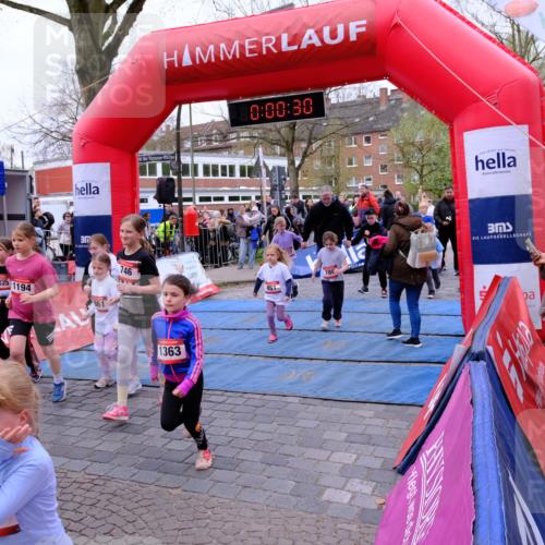 19.04.2026 - Hammer Lauf Tim E. http://msf.ph/oto/9525599 19.04.2026 09:20:59 Ziel 363, 746, 780, 811, 821, 822, 824, 829, 839, 851, 873, 880, 958, 1019, 1054, 1113, 1194, 1232, 1233, 1248, 1285, 1308, 1312, 1313, 1324, 1363, 1381, 1427, 1430, 1441, 1512, 1562, 1709, 1753, 1835, 1861, 1881, 1885, 1910 meine-sportfotos.de