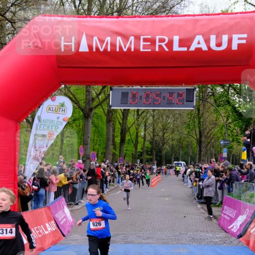 19.04.2026 - Hammer Lauf Tim E. http://msf.ph/oto/9525797 19.04.2026 09:26:10 Ziel 926, 1241, 1314, 1348, 1405, 1524, 1893 meine-sportfotos.de