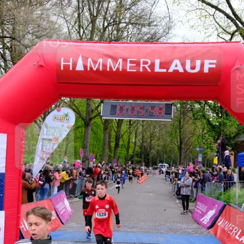 19.04.2026 - Hammer Lauf Tim E. http://msf.ph/oto/9525852 19.04.2026 09:26:17 Ziel 1055, 1099, 1241, 1348, 1405, 1455, 1524, 1528, 1532, 1893 meine-sportfotos.de