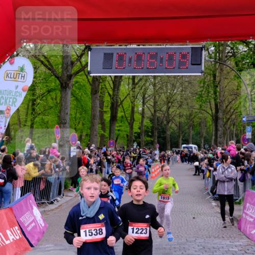 19.04.2026 - Hammer Lauf Tim E. http://msf.ph/oto/9525991 19.04.2026 09:26:37 Ziel 458, 1154, 1173, 1191, 1223, 1325, 1396, 1398, 1449, 1522, 1526, 1538, 1603, 1637, 1651, 1652, 1804, 1811, 1915 meine-sportfotos.de