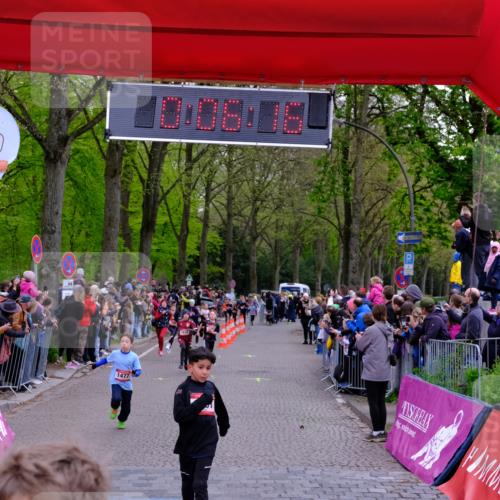 19.04.2026 - Hammer Lauf Tim E. http://msf.ph/oto/9526030 19.04.2026 09:26:45 Ziel 694, 708, 840, 1051, 1391, 1449, 1465, 1477, 1522, 1651, 1804, 1816, 1875, 1886 meine-sportfotos.de
