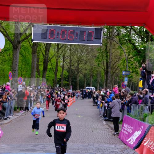 19.04.2026 - Hammer Lauf Tim E. http://msf.ph/oto/9526036 19.04.2026 09:26:45 Ziel 694, 708, 840, 1051, 1391, 1449, 1465, 1477, 1522, 1651, 1804, 1816, 1875, 1886 meine-sportfotos.de