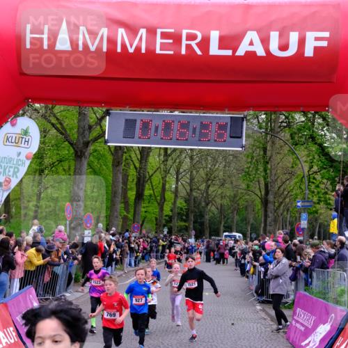 19.04.2026 - Hammer Lauf Tim E. http://msf.ph/oto/9526107 19.04.2026 09:27:04 Ziel 379, 447, 595, 769, 927, 1272, 1355, 1439, 1445, 1461, 1521, 1523, 1530, 1702, 1756, 1805, 1810 meine-sportfotos.de