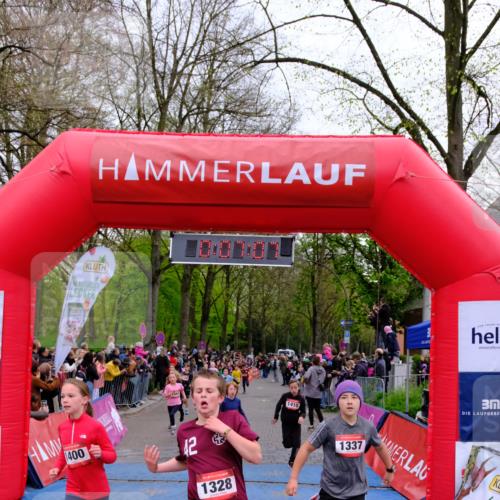 19.04.2026 - Hammer Lauf Tim E. http://msf.ph/oto/9526218 19.04.2026 09:27:35 Ziel 586, 845, 884, 887, 893, 900, 917, 998, 1155, 1205, 1306, 1309, 1328, 1337, 1373, 1400, 1410, 1413, 1435, 1685, 1808, 1864 meine-sportfotos.de