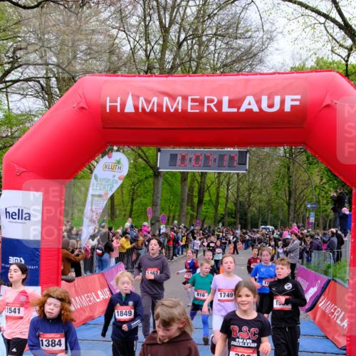 19.04.2026 - Hammer Lauf Tim E. http://msf.ph/oto/9526246 19.04.2026 09:27:45 Ziel 363, 788, 789, 816, 818, 874, 900, 1014, 1080, 1098, 1193, 1287, 1384, 1415, 1453, 1462, 1520, 1541, 1543, 1657, 1659, 1707, 1737, 1807, 1814, 1849 meine-sportfotos.de