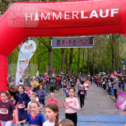 19.04.2026 - Hammer Lauf Tim E. http://msf.ph/oto/9526264 19.04.2026 09:27:57 Ziel 640, 965, 1006, 1023, 1128, 1156, 1370, 1425, 1427, 1436, 1437, 1450, 1544, 1619, 1661, 1688, 1716, 1746, 1846, 1890 meine-sportfotos.de