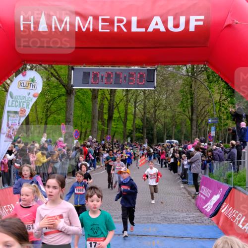19.04.2026 - Hammer Lauf Tim E. http://msf.ph/oto/9526267 19.04.2026 09:27:58 Ziel 598, 640, 965, 1023, 1128, 1156, 1370, 1372, 1425, 1427, 1436, 1437, 1450, 1544, 1619, 1661, 1688, 1716, 1746, 1846, 1890 meine-sportfotos.de