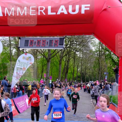 19.04.2026 - Hammer Lauf Tim E. http://msf.ph/oto/9526392 19.04.2026 09:28:47 Ziel 560, 839, 849, 899, 970, 993, 1024, 1043, 1094, 1284, 1286, 1302, 1312, 1313, 1324, 1358, 1382, 1392, 1442, 1481, 1553, 1615, 1789, 1918 meine-sportfotos.de