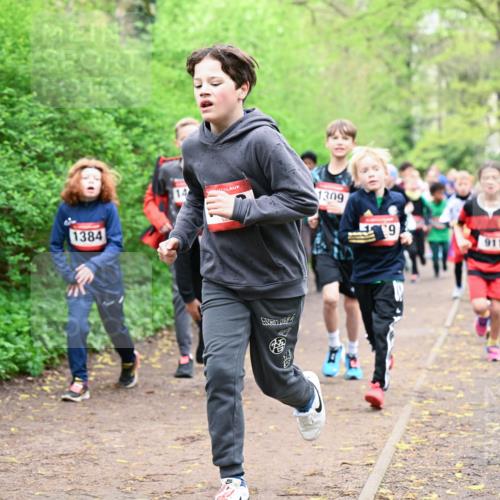 19.04.2026 - Hammer Lauf Dr. Thomas Lammeyer http://msf.ph/oto/9527454 19.04.2026 09:25:47 Laufen 1453, 1384, 1309, 911, 160 meine-sportfotos.de