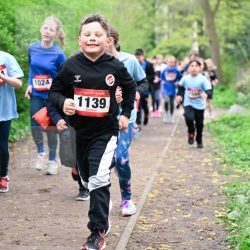19.04.2026 - Hammer Lauf Dr. Thomas Lammeyer http://msf.ph/oto/9527747 19.04.2026 09:26:24 Laufen 171, 1024, 1139 meine-sportfotos.de