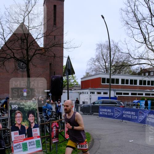 19.04.2026 - Hammer Lauf Tim E. http://msf.ph/oto/9527985 19.04.2026 09:58:42 Ziel 340, 797, 1895, 1912 meine-sportfotos.de