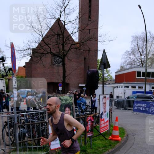 19.04.2026 - Hammer Lauf Tim E. http://msf.ph/oto/9527988 19.04.2026 09:58:42 Ziel 340, 797, 1895, 1912 meine-sportfotos.de
