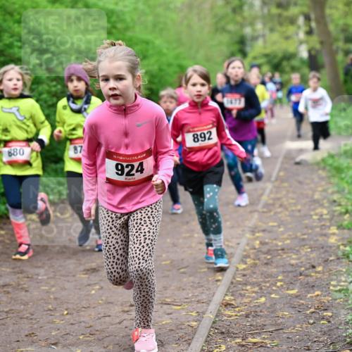 19.04.2026 - Hammer Lauf Dr. Thomas Lammeyer http://msf.ph/oto/9528000 19.04.2026 09:26:55 Laufen 880, 924, 892 meine-sportfotos.de