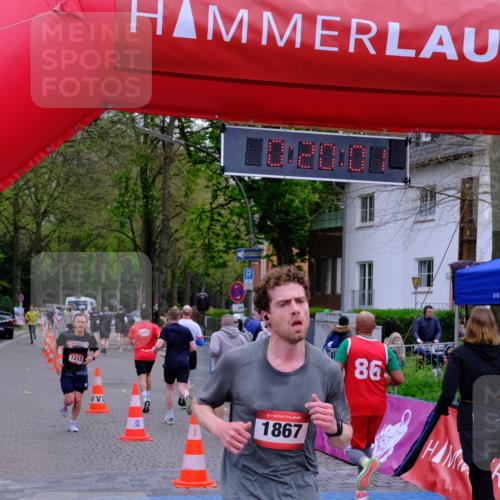 19.04.2026 - Hammer Lauf Tim E. http://msf.ph/oto/9528276 19.04.2026 10:05:10 Ziel 228, 576, 657, 717, 792, 996, 1002, 1016, 1124, 1212, 1867 meine-sportfotos.de