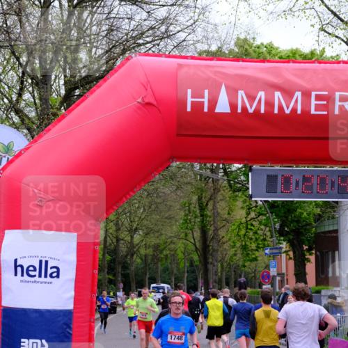 19.04.2026 - Hammer Lauf Tim E. http://msf.ph/oto/9528370 19.04.2026 10:05:55 Ziel 101, 266, 284, 290, 585, 783, 994, 995, 1062, 1267, 1748, 1854, 1900, 1901, 1916 meine-sportfotos.de