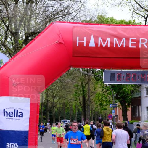 19.04.2026 - Hammer Lauf Tim E. http://msf.ph/oto/9528373 19.04.2026 10:05:55 Ziel 101, 266, 284, 290, 585, 783, 994, 995, 1062, 1267, 1748, 1854, 1900, 1901, 1916 meine-sportfotos.de