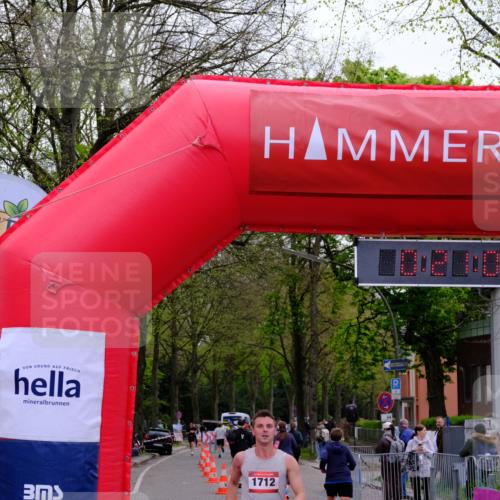 19.04.2026 - Hammer Lauf Tim E. http://msf.ph/oto/9528434 19.04.2026 10:06:09 Ziel 246, 252, 1336, 1712, 1794 meine-sportfotos.de