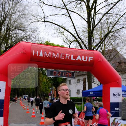 19.04.2026 - Hammer Lauf Tim E. http://msf.ph/oto/9528503 19.04.2026 10:06:37 Ziel 179, 355, 544, 579, 645, 710, 922, 1004, 1010, 1141, 1200, 1270, 1734, 1760, 1842 meine-sportfotos.de