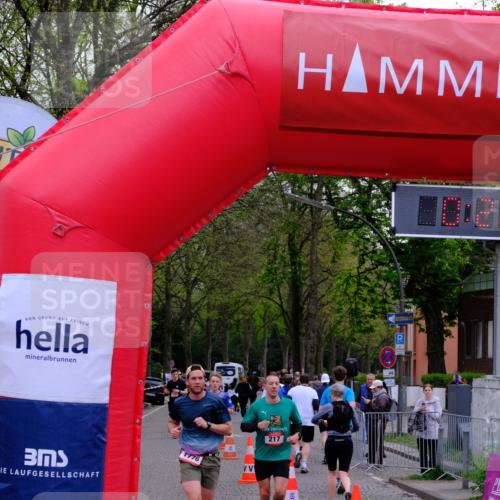 19.04.2026 - Hammer Lauf Tim E. http://msf.ph/oto/9528615 19.04.2026 10:07:22 Ziel 106, 114, 217, 321, 422, 551, 563, 578, 613, 651, 1009, 1028, 1623, 1691, 1732, 1776 meine-sportfotos.de