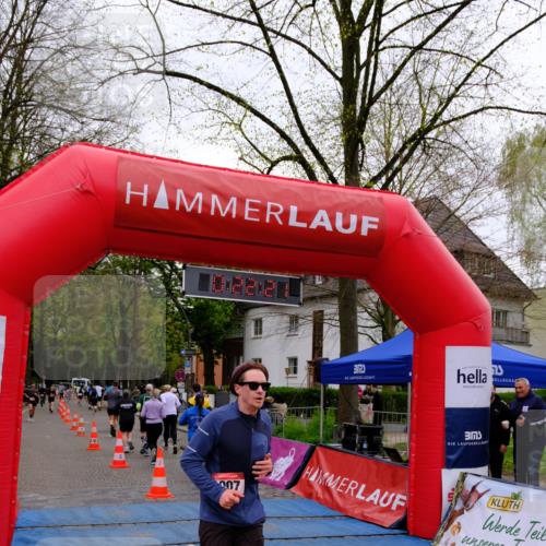 19.04.2026 - Hammer Lauf Tim E. http://msf.ph/oto/9528675 19.04.2026 10:07:30 Ziel 227, 279, 293, 321, 324, 325, 422, 578, 600, 651, 733, 948, 955, 1007, 1009, 1215, 1216, 1623, 1721, 1793 meine-sportfotos.de