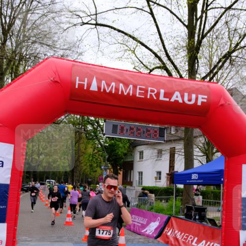 19.04.2026 - Hammer Lauf Tim E. http://msf.ph/oto/9528680 19.04.2026 10:07:37 Ziel 227, 279, 600, 733, 903, 948, 1230, 1357, 1721, 1775, 1793 meine-sportfotos.de