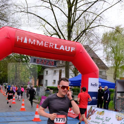 19.04.2026 - Hammer Lauf Tim E. http://msf.ph/oto/9528686 19.04.2026 10:07:37 Ziel 227, 279, 600, 733, 903, 948, 1230, 1357, 1721, 1775, 1793 meine-sportfotos.de