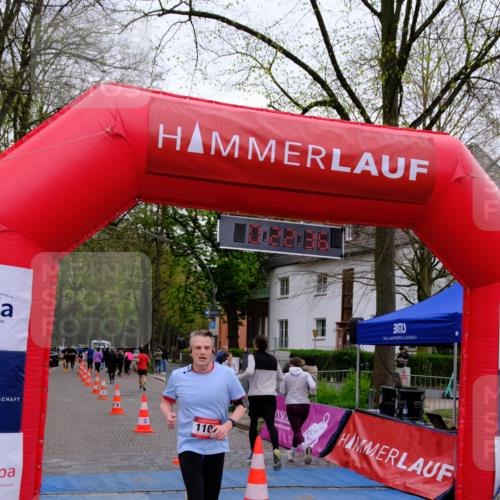 19.04.2026 - Hammer Lauf Tim E. http://msf.ph/oto/9528700 19.04.2026 10:07:45 Ziel 241, 786, 1008, 1107, 1357, 1921 meine-sportfotos.de