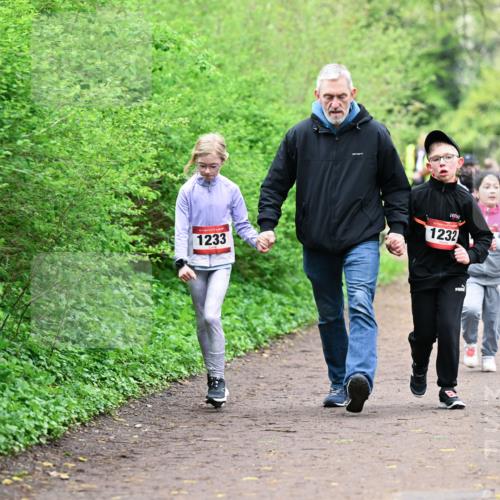 19.04.2026 - Hammer Lauf Dr. Thomas Lammeyer http://msf.ph/oto/9528955 19.04.2026 09:29:38 Laufen 1233, 1232 meine-sportfotos.de