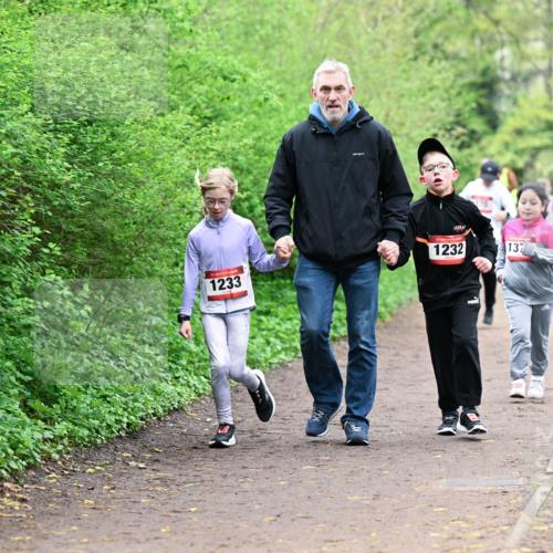 19.04.2026 - Hammer Lauf Dr. Thomas Lammeyer http://msf.ph/oto/9528965 19.04.2026 09:29:39 Laufen 1233, 1232, 137 meine-sportfotos.de