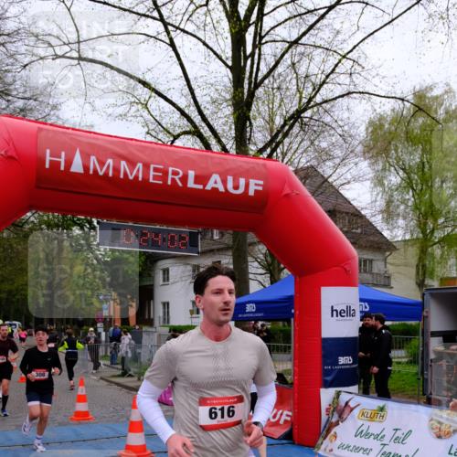 19.04.2026 - Hammer Lauf Tim E. http://msf.ph/oto/9528967 19.04.2026 10:09:10 Ziel 148, 178, 308, 343, 610, 616, 720, 1204, 1276, 1317, 1679, 1798, 1898 meine-sportfotos.de