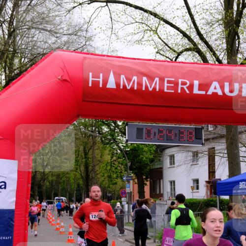 19.04.2026 - Hammer Lauf Tim E. http://msf.ph/oto/9529071 19.04.2026 10:09:47 Ziel 107, 222, 400, 871, 879, 888, 909, 910, 1142, 1210, 1211, 1246, 1304, 1692, 1800 meine-sportfotos.de