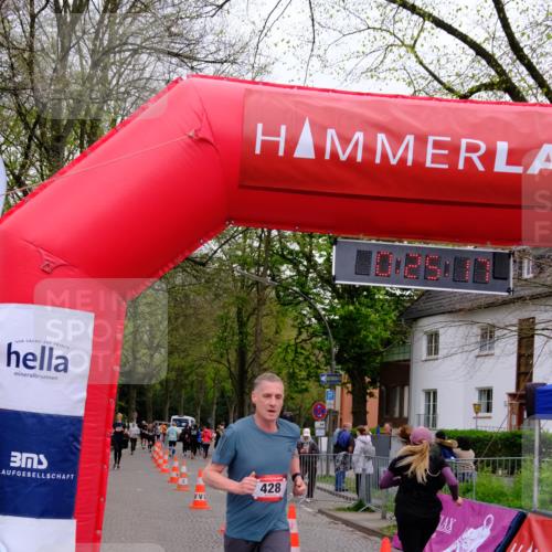 19.04.2026 - Hammer Lauf Tim E. http://msf.ph/oto/9529151 19.04.2026 10:10:26 Ziel 251, 332, 428, 1176, 1177, 1303 meine-sportfotos.de