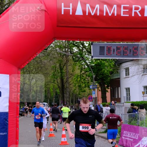 19.04.2026 - Hammer Lauf Tim E. http://msf.ph/oto/9529226 19.04.2026 10:11:05 Ziel 359, 934, 999, 1182, 1759, 1772 meine-sportfotos.de