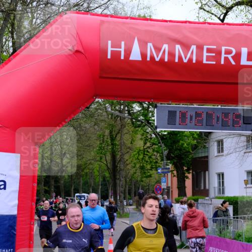 19.04.2026 - Hammer Lauf Tim E. http://msf.ph/oto/9529579 19.04.2026 10:12:53 Ziel 266, 526, 561, 813, 1144, 1247, 1602, 1854, 1900, 1901 meine-sportfotos.de