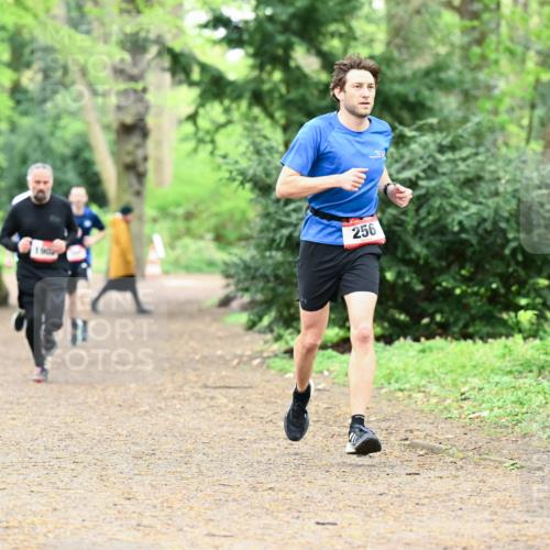 19.04.2026 - Hammer Lauf Dr. Thomas Lammeyer http://msf.ph/oto/9530145 19.04.2026 10:05:37 Laufen 256 meine-sportfotos.de