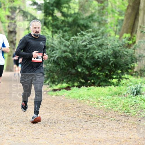 19.04.2026 - Hammer Lauf Dr. Thomas Lammeyer http://msf.ph/oto/9530169 19.04.2026 10:05:40 Laufen 936, 902 meine-sportfotos.de