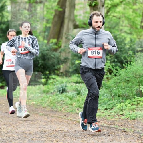 19.04.2026 - Hammer Lauf Dr. Thomas Lammeyer http://msf.ph/oto/9530358 19.04.2026 10:06:06 Laufen 735, 102, 916 meine-sportfotos.de