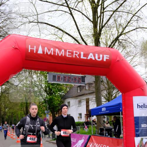 19.04.2026 - Hammer Lauf Tim E. http://msf.ph/oto/9530813 19.04.2026 10:20:13 Ziel 492, 493 meine-sportfotos.de
