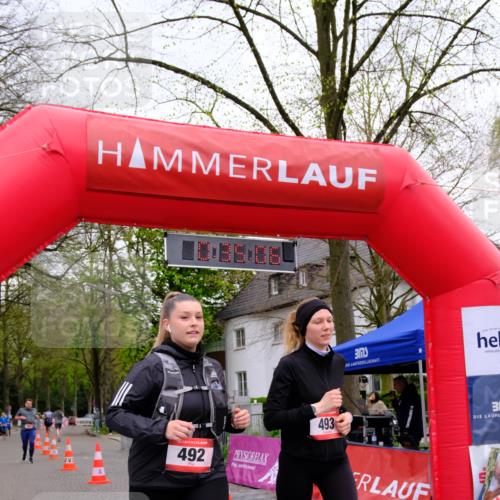 19.04.2026 - Hammer Lauf Tim E. http://msf.ph/oto/9530819 19.04.2026 10:20:14 Ziel 492, 493 meine-sportfotos.de
