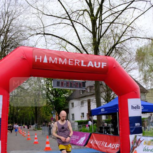 19.04.2026 - Hammer Lauf Tim E. http://msf.ph/oto/9531119 19.04.2026 10:23:04 Ziel 301, 340, 401, 1912 meine-sportfotos.de