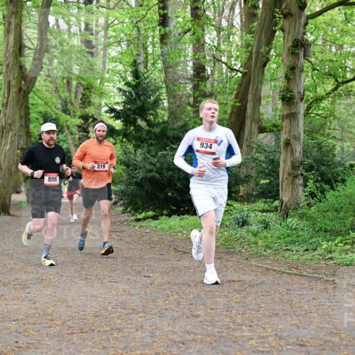 19.04.2026 - Hammer Lauf Dr. Thomas Lammeyer http://msf.ph/oto/9531164 19.04.2026 10:08:05 Laufen 806, 319, 934 meine-sportfotos.de