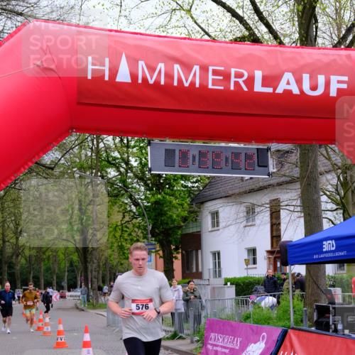 19.04.2026 - Hammer Lauf Tim E. http://msf.ph/oto/9531303 19.04.2026 10:24:50 Ziel 576, 717, 989 meine-sportfotos.de