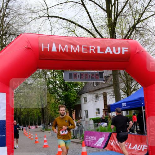 19.04.2026 - Hammer Lauf Tim E. http://msf.ph/oto/9531314 19.04.2026 10:24:54 Ziel 219, 220, 576, 717, 989 meine-sportfotos.de