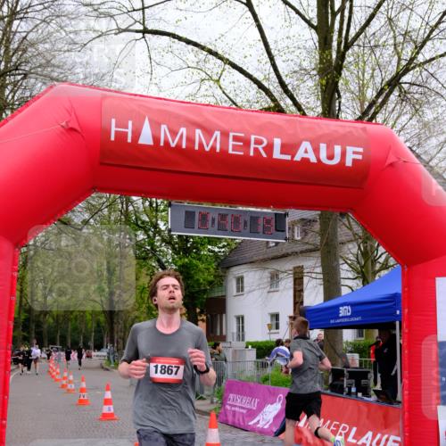 19.04.2026 - Hammer Lauf Tim E. http://msf.ph/oto/9531377 19.04.2026 10:25:27 Ziel 199, 424, 876, 898, 1558, 1559, 1867 meine-sportfotos.de