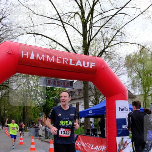 19.04.2026 - Hammer Lauf Tim E. http://msf.ph/oto/9531506 19.04.2026 10:27:13 Ziel 101, 377, 400, 543, 1332, 1800, 1898 meine-sportfotos.de
