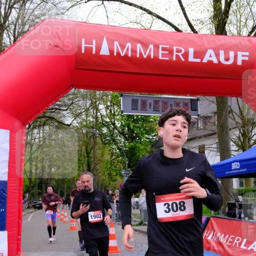 19.04.2026 - Hammer Lauf Tim E. http://msf.ph/oto/9532257 19.04.2026 10:33:16 Ziel 308, 543, 1021, 1794, 1898, 1902 meine-sportfotos.de